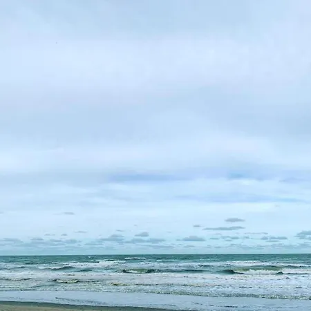 Apartment Near Port With Scenic Views *