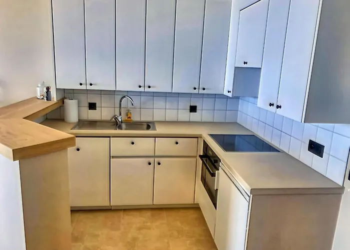 Near Port With Scenic Views شقة