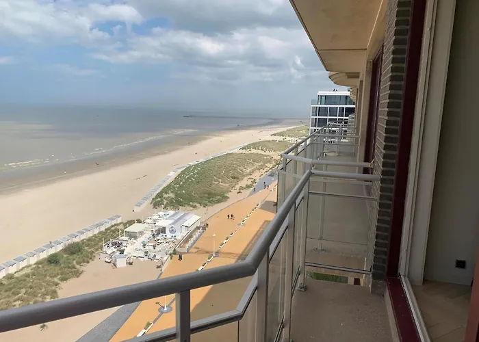 شقة Near Port With Scenic Views *